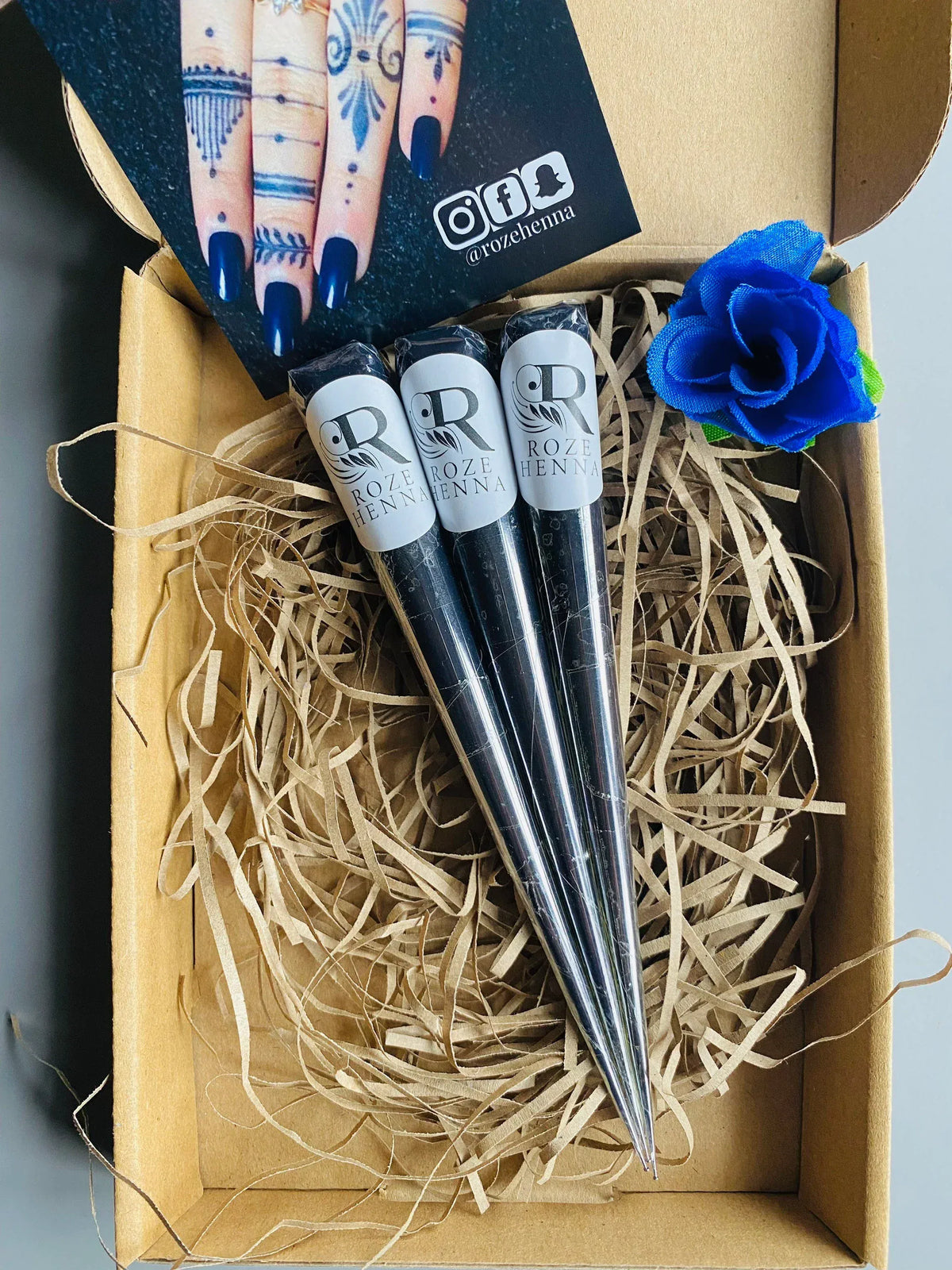 Natural jagua gel cones for deep blue temporary body art